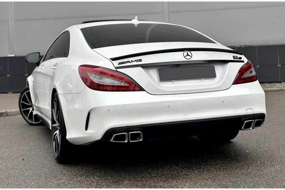 Mercedes CLS C218 2011-2018 Diffuseur arrière avec embouts d’échappement Black (2015-2018, design CLS63) Image