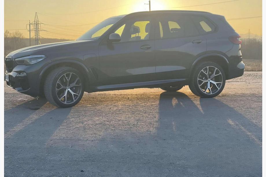 BMW X5 G05 2019–2026 Kit de bas de caisse M-Sport/X5M 2018-2022 (2 pcs, à peindre) Photo 2