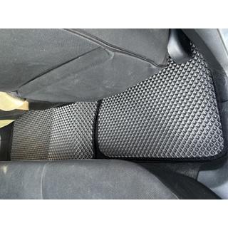Tapis de sol EVA (noirs) Mitsubishi Outlander 2001-2006 photo 4