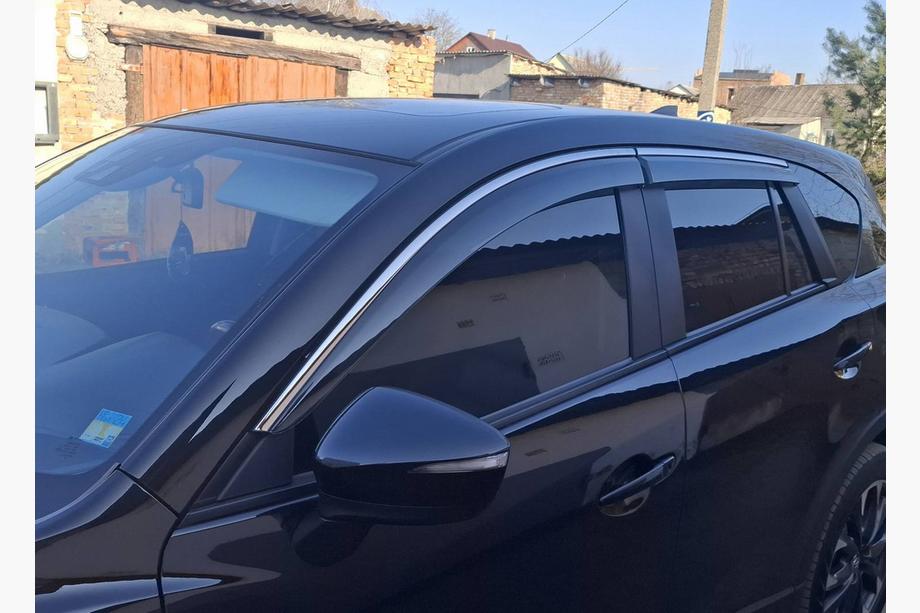 Mazda CX-5 2012-2017 Deflecteurs de Vitres avec Moulure Chromee Niken Luxury (4 pcs) Image