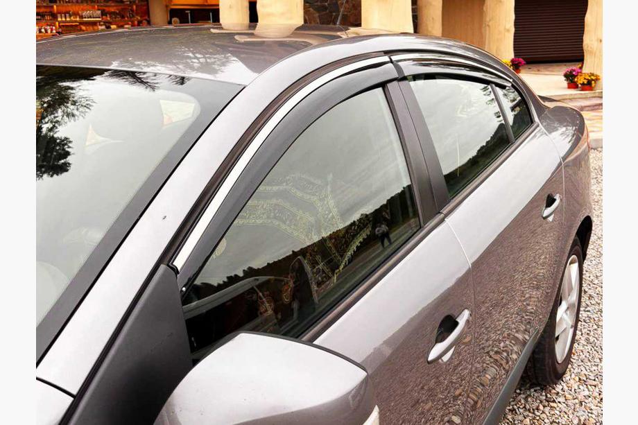 Renault Fluence 2009-2016 Deflecteurs de Vitres avec Moulure Chromee Niken Luxury (4 pcs) Image