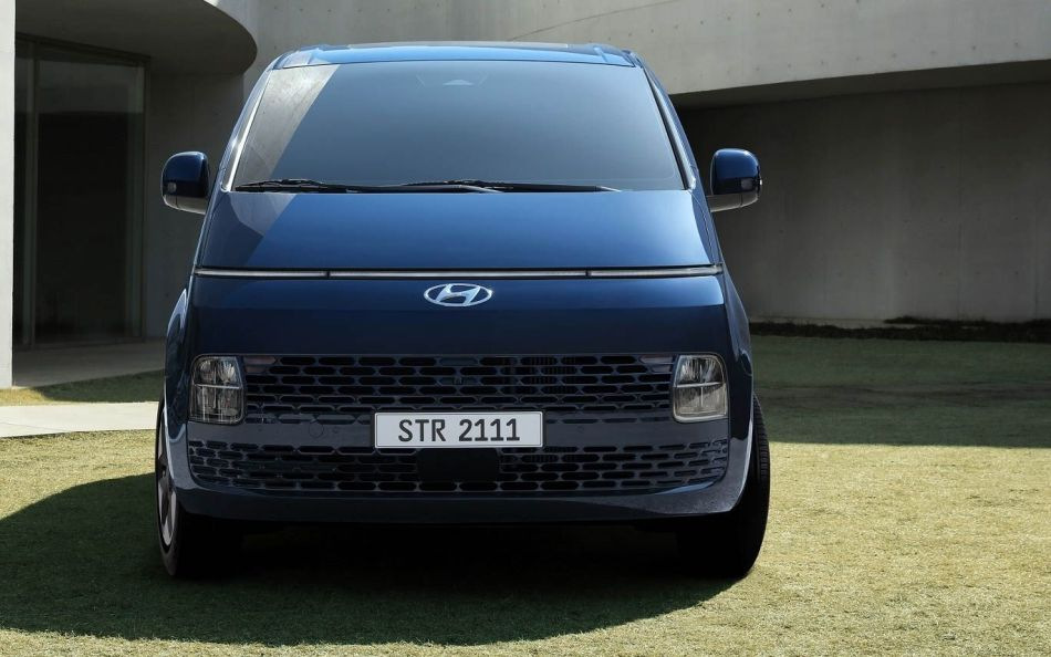 Essai du Hyundai Staria : un nouveau regard sur les mini-fourgonnettes