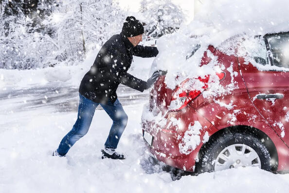 Comment sortir une voiture d’une congère ?