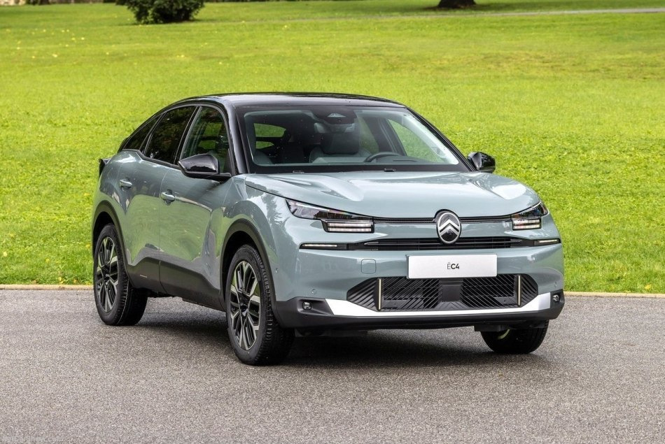 Test de la berline électrique Citroën e-C4 2024