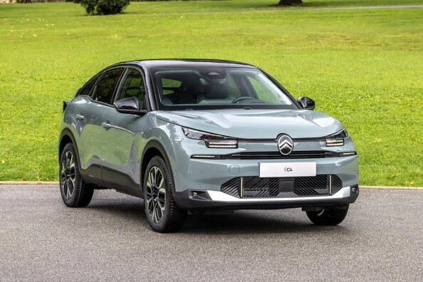 Test de la berline électrique Citroën e-C4 2024