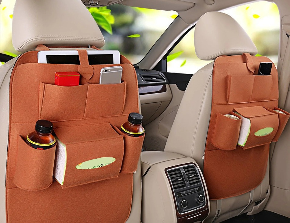 Idées pour ranger de petites choses à l’intérieur de la voiture