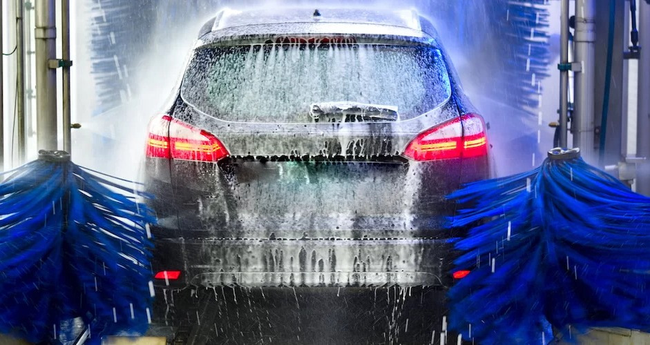 Comment choisir un lave-auto et quels services y sont proposés ?