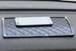 Avantages des tapis antidérapants dans la voiture photo 1