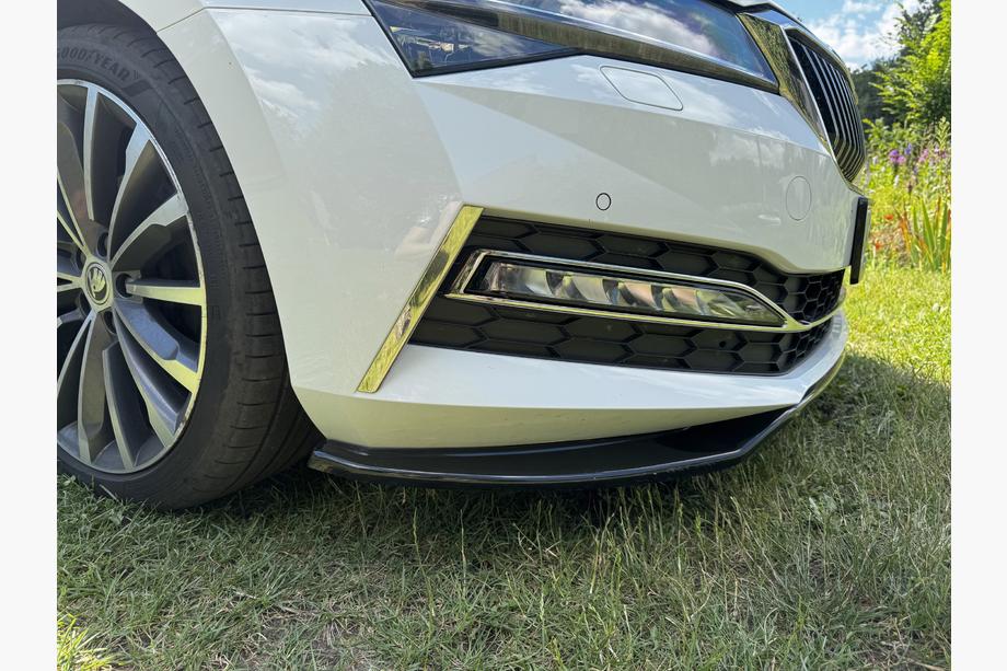 Skoda Superb 2015-2024 Lame avant DPT V-2 (2015-2020, Noir Brillant) Photo 5