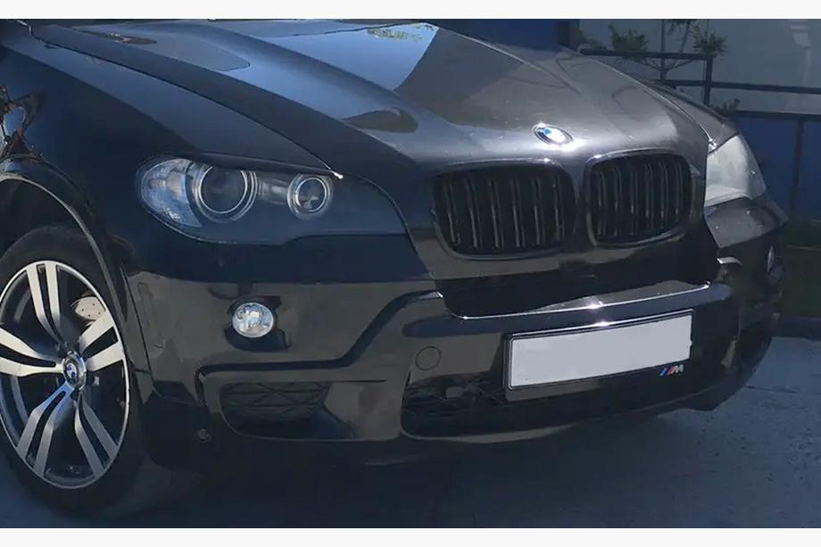 BMW X5 E70 2007-2013 Calandre M-Look (Noir Brillant) Image