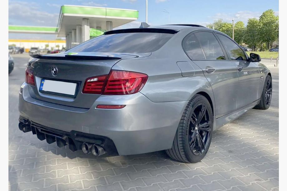 BMW 5 Series F10/F11 2010–2016 Diffuseur Arrière CS-Style DPT (pour M5, Noir Brillant, Formage sous Vide) Photo 3