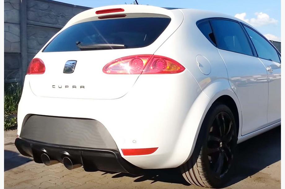 Seat Leon 2005-2012 Diffuseur Arriere DPT V-2 (2009-2012, Noir Brillant) Image