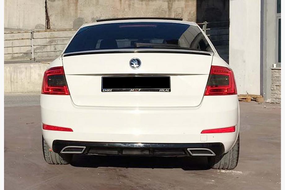 Skoda Octavia III A7 2013-2019 Diffuseur arrière DPT V-4 (LB, noir brillant) Image