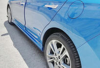 Hyundai Elantra (AD) 2015-2020 Bas de Caisse DPT (Noir Brillant) photo 1