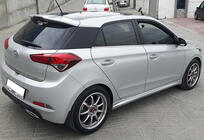 Hyundai I-20 2014-2020 Bas de Caisse DPT (2014-2018, Noir Brillant) photo 3