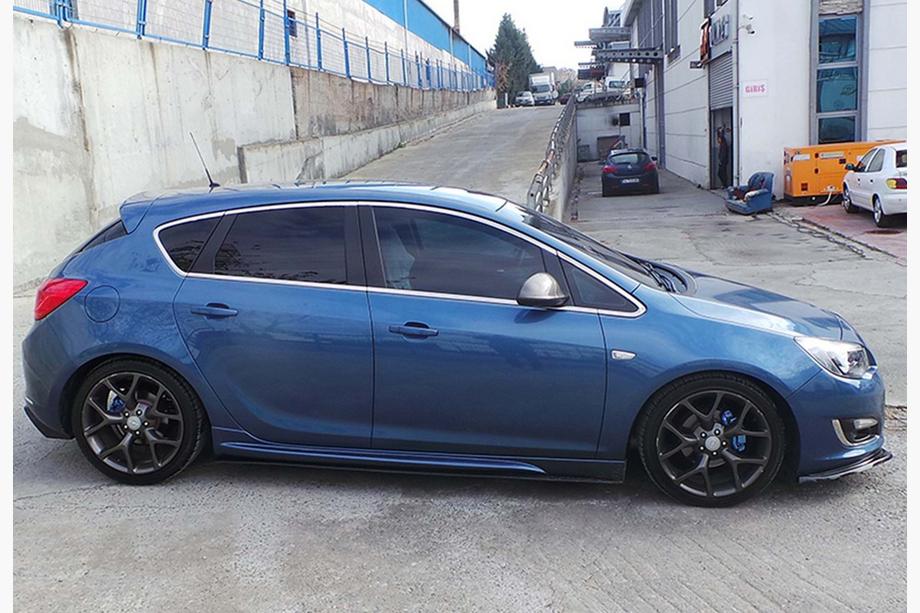 Opel Astra J 2009-2015 Bas de Caisse DPT V-1 (apprêtés pour peinture) Photo 4