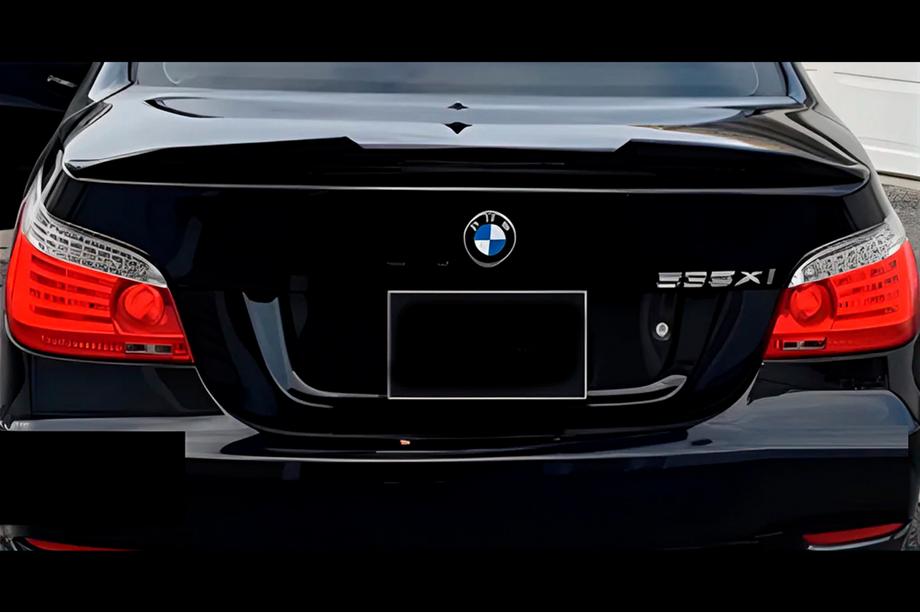 BMW 5 Series E60/E61 2003-2010 Aileron PSM-Style (Noir Brillant) Image