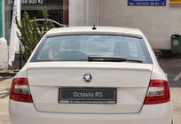 Skoda Octavia III A7 2013-2019 Becquet arrière DPT V-1 (Noir brillant) photo 3
