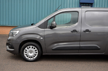 Opel Combo 2019- Encadrement de vitres Omsa Line (2 pcs, inox) photo 6
