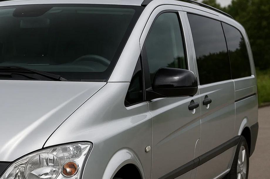 Mercedes Vito W639 2004-2014 Coques de Rétroviseurs Noires (2010-2014, Acier Inoxydable) Image