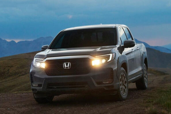 Honda Ridgeline mis à jour : examen de la camionnette de deuxième génération Photo 1