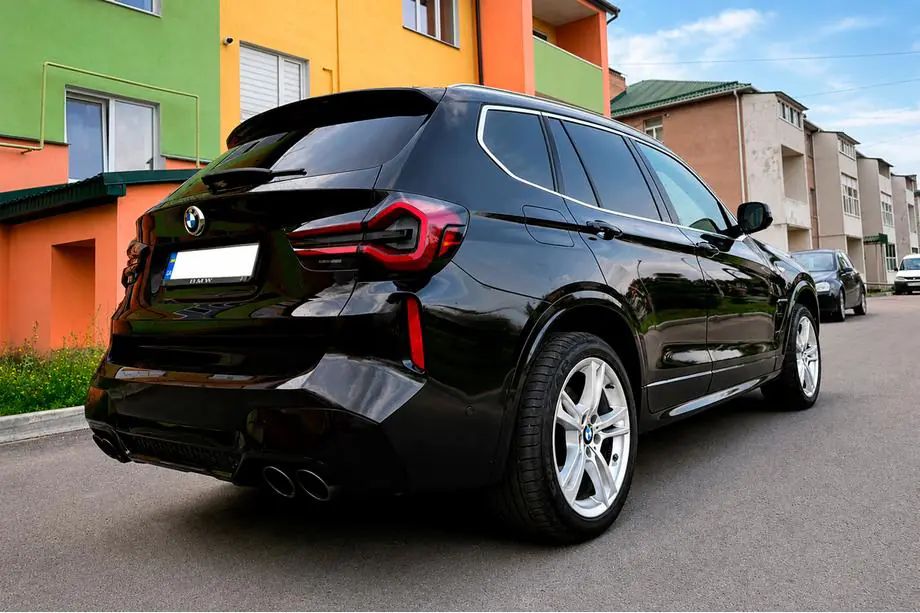 BMW X3 F25 2011-2018 Kit restylage vers X3M F97 2024 Photo 12