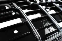 Audi Q8 2018- Calandre Avant SQ-Style (2018-2023, noir avec chrome) photo 12