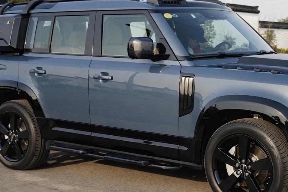 Land Rover Defender 2019- Kit de Moulures de Portes Image