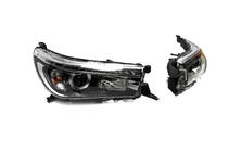 Toyota Hilux 2015- Phares avant OEM V2 2015-2019 (pour ampoule xénon ou LED, lot de 2) photo 5