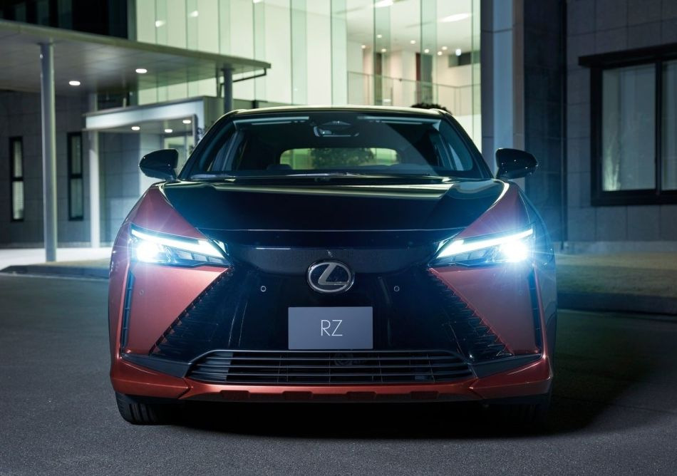 Test de la voiture électrique Lexus RZ