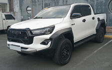 Toyota Hilux 2015- Kit Restylage GR 2024 (pour 2020+) photo 1