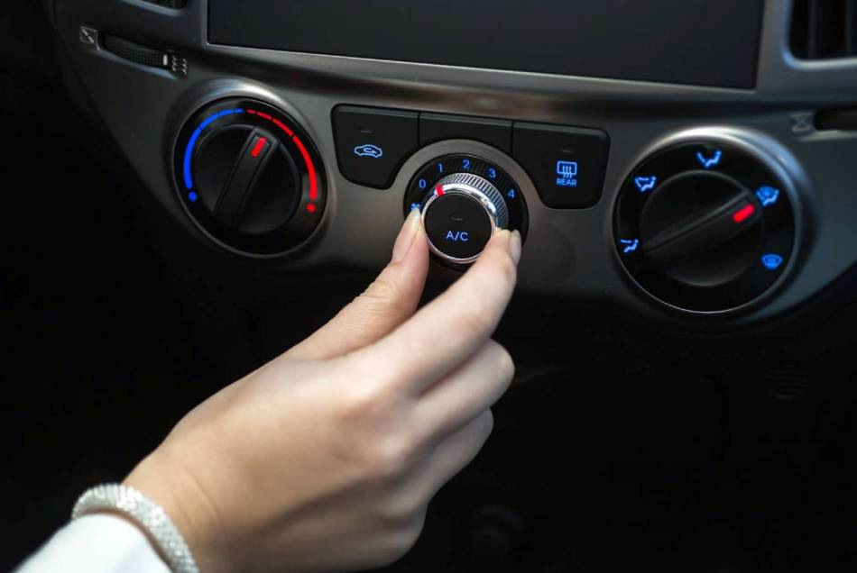 Comment comprendre qu’il est temps de faire le plein du climatiseur de la voiture ?