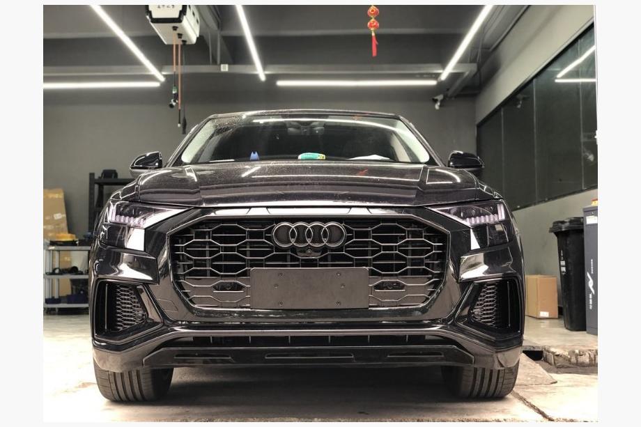 Audi Q8 2018- Calandre Avant RSQ-Style (2018-2023, Noir) Image