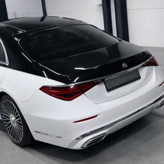 Kit restylage vers W223 Maybach (avec poignées de porte et inserts) photo 3