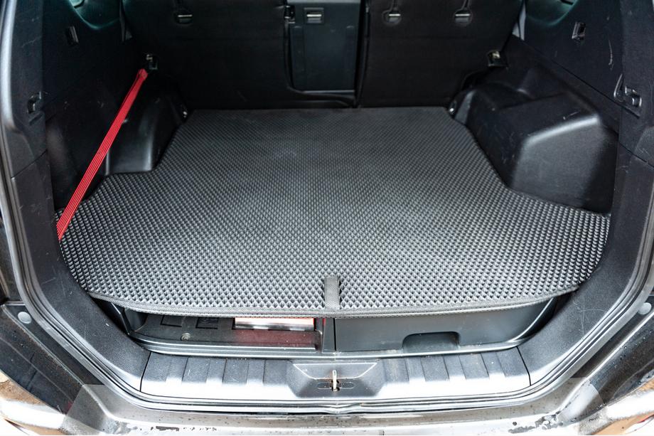 Nissan X-trail T31 2007-2014 Tapis de coffre EVA (noir) Image