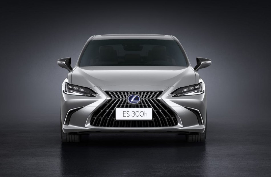 Lexus ES mise à jour : style et confort dans les moindres détails