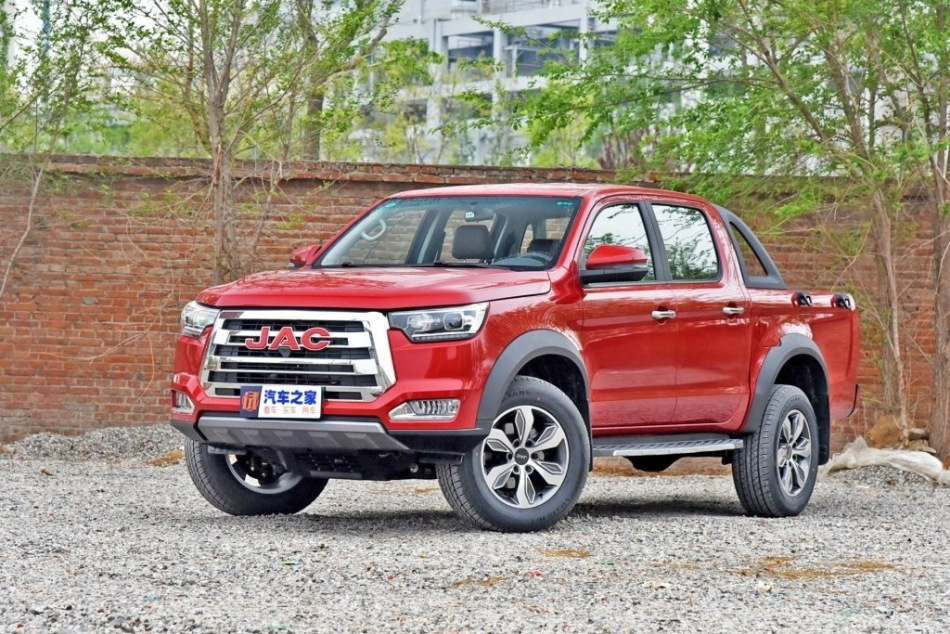 Essai du pick-up à traction intégrale JAC T8