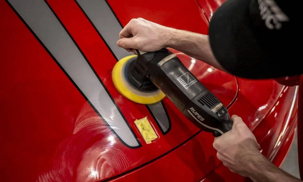 Pourquoi un polissage fréquent de la voiture peut-il être nocif ?