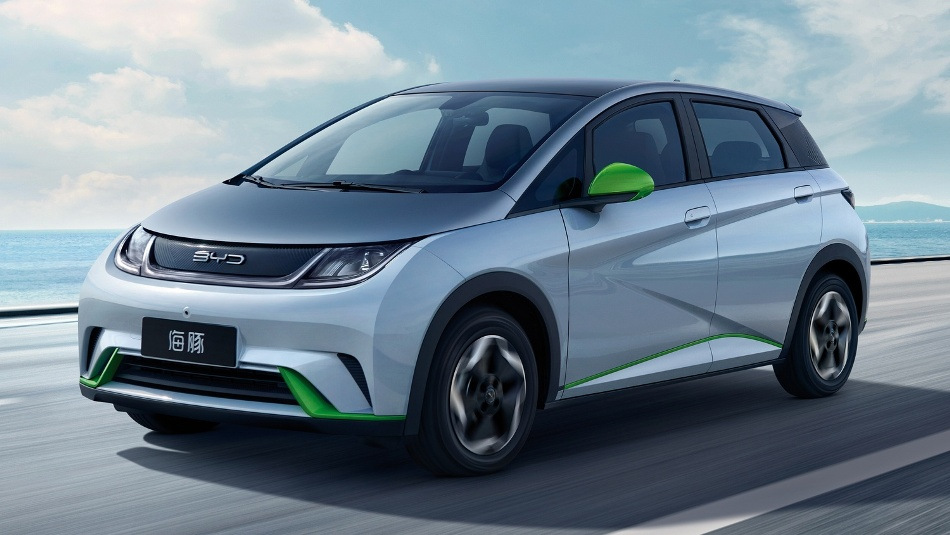 BYD Dolphin 2024 : essai d’une voiture électrique compacte