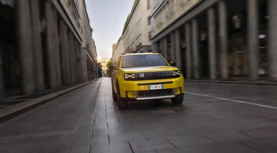 Essai de la voiture électrique compacte citadine Fiat Grande Panda Electric