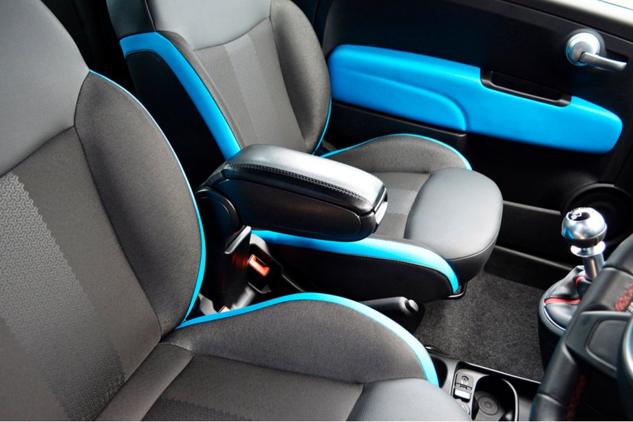 Fiat 500/500L 2013-2022 Accoudoir (dans porte-gobelet) Image