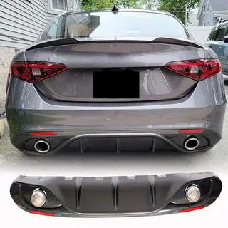 Diffuseur arrière avec embouts V2 (pour Base, Carbone) Alfa Romeo Giulia 2016-2022 photo 1