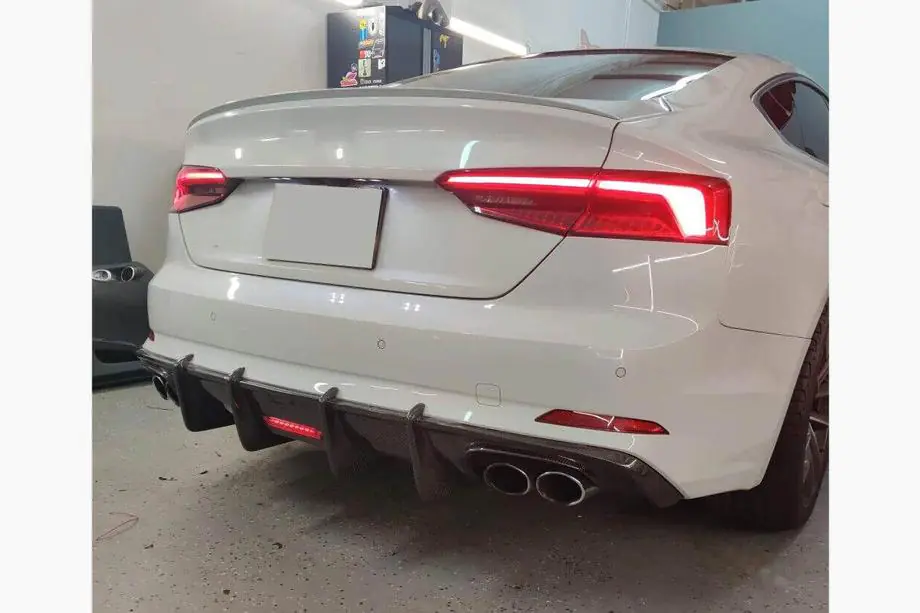 Audi A5 2016-2025 Diffuseur de Pare-chocs Arrière V1 (pour S-Line 2016-2020, Carbone) Photo 2