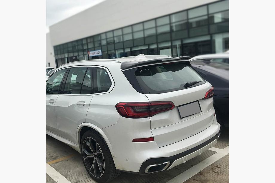 BMW X5 G05 2019–2026 Spoiler de Lunette Arrière V2 (Noir Brillant) Photo 3