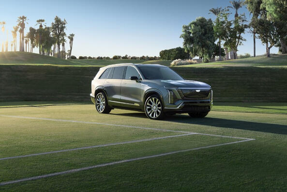 Essai du crossover électrique pleine grandeur Cadillac Vistiq Photo 1