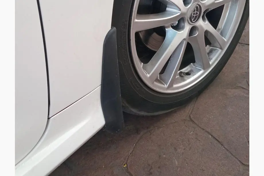 Toyota Corolla 2019- Bavettes Premium (UE, 4 pcs) Image