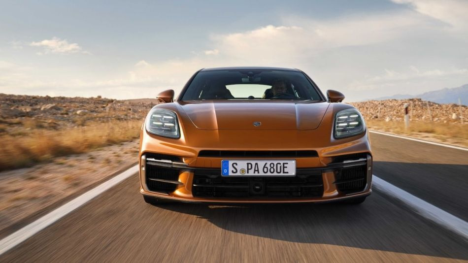 Porsche Panamera Turbo 2024 : essai du liftback hybride