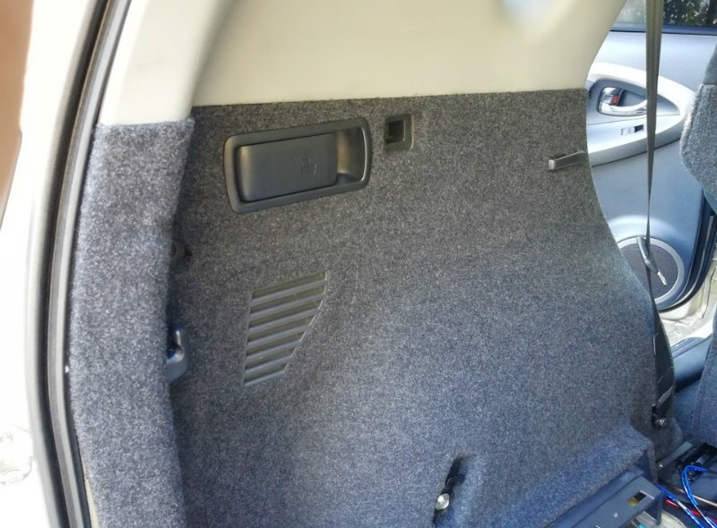 Tapis de voiture : nous comprenons les avantages et les inconvénients