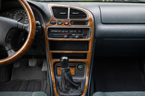Mazda 323 1977-2003 Habillage de tableau de bord (Noyer, F 1994-1997) photo 1