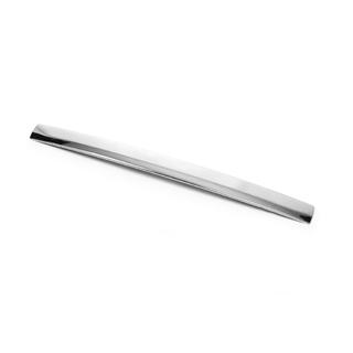 Baguette chromée au-dessus de la plaque d'immatriculation (inox) Toyota Auris 2007-2012 photo 3